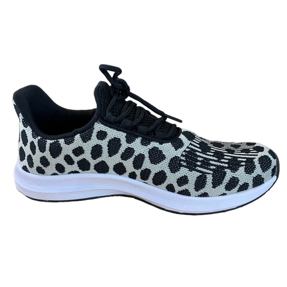 Athletic works black and whit polka dot shoes sneakers tennis shoes size 8